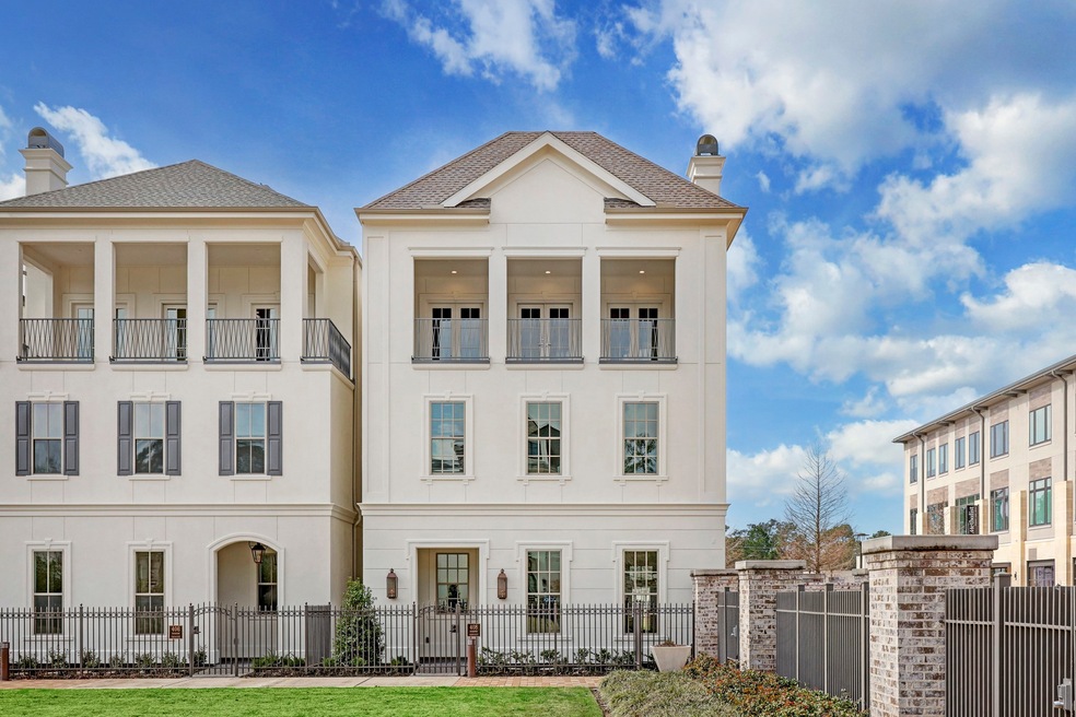 408 Egerton Crescent Dr, Houston, TX 77024 - photo 1