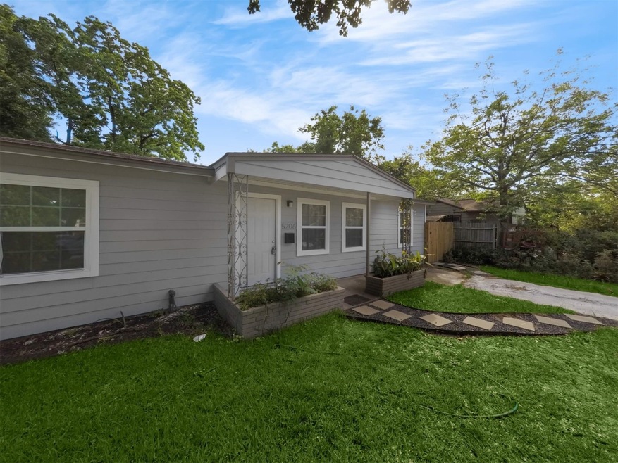 5206 Kingsbury St, Houston, TX 77021 - photo 1