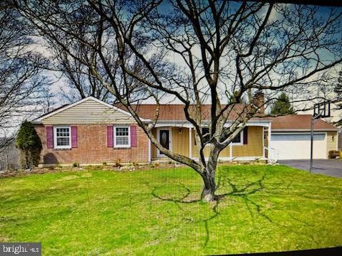877 Cross Rd, Schwenksville, PA 19473 - photo 1
