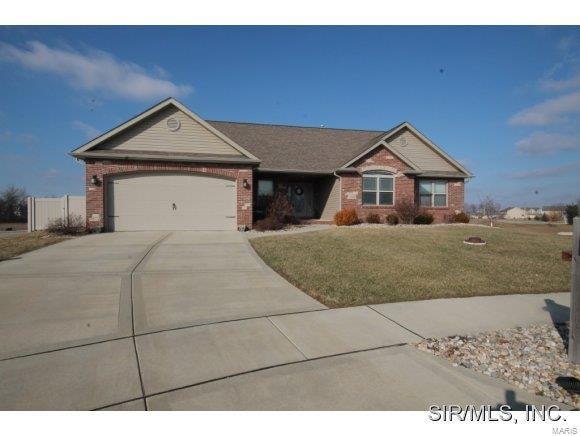 1929 Crimson Oak Dr, Maryville, IL 62062 - photo 1