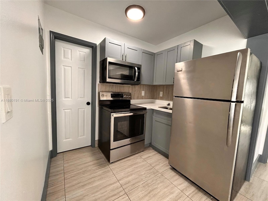 1928 Wilson St unit 3, Hollywood, FL 33020 - photo 1