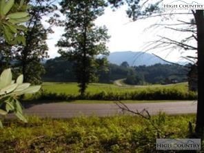 Beautiful Mountain View from the lot.