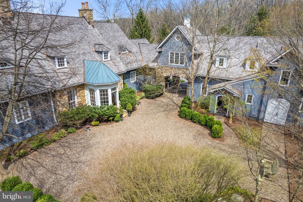 17697 Raven Rocks Rd, Bluemont, VA 20135 - photo 1