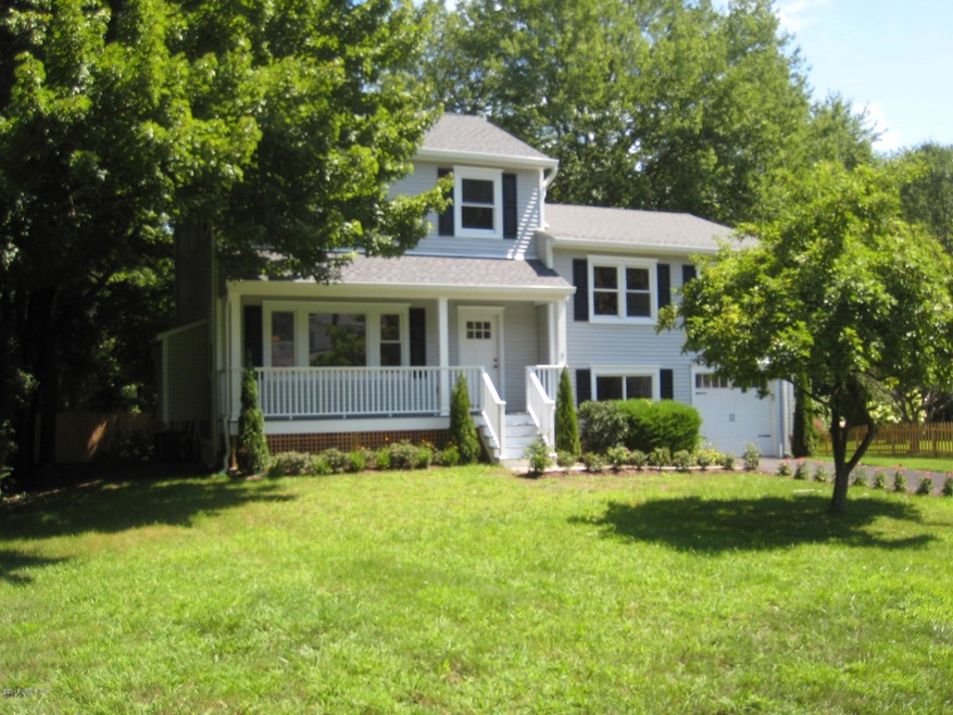 5 Carol Place, Riverside, CT 06878 - photo 1