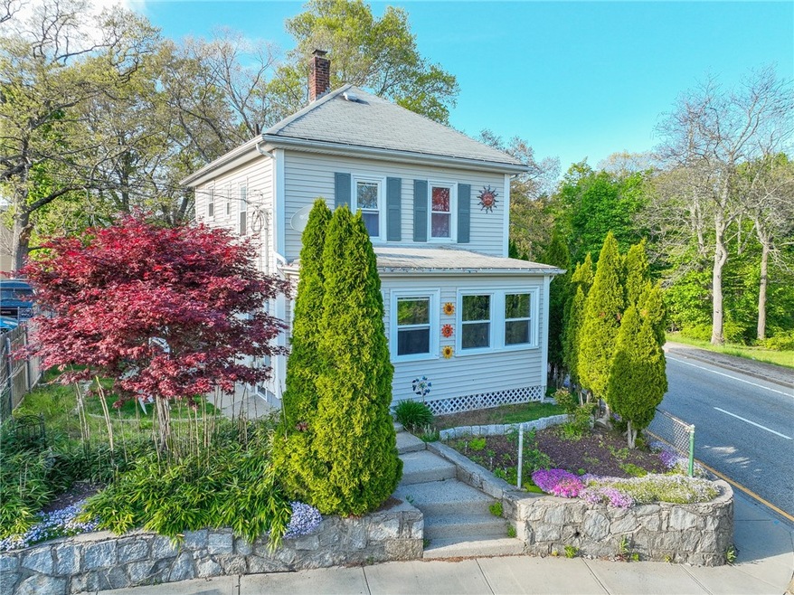 16 Grove St, West Warwick, RI 02893 - photo 1