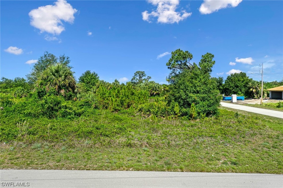 908 Mercury Ave S, Lehigh Acres, FL 33974 - photo 1