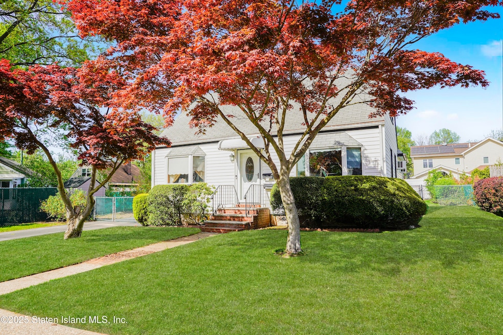 39 Troy St, Staten Island, NY 10308 - photo 1