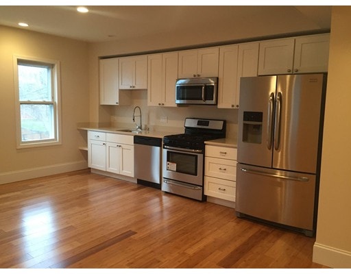 722 Saratoga St unit 2, Boston, MA 02128 - photo 1