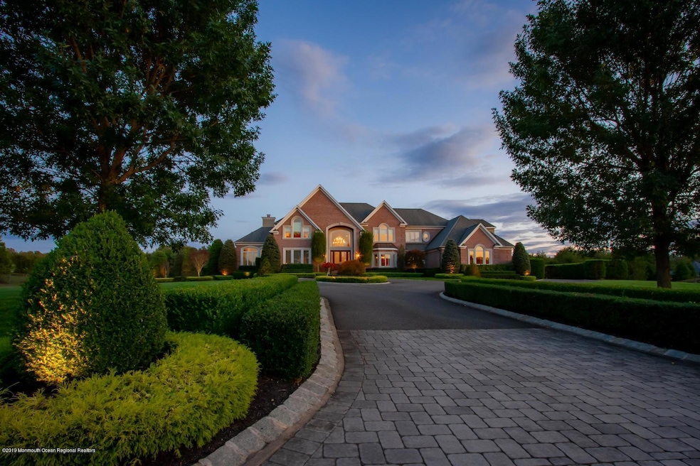 5 Hambletonian Dr, Colts Neck, NJ 07722 - photo 1