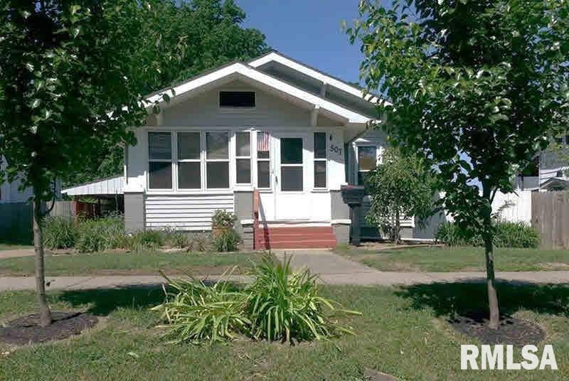 507 N Webster St, Harrisburg, IL 62946 - photo 1