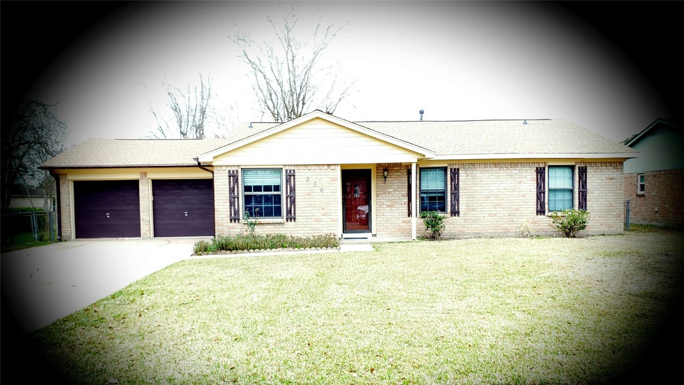 376 Windsor Square, Alvin, TX 77511 - photo 1