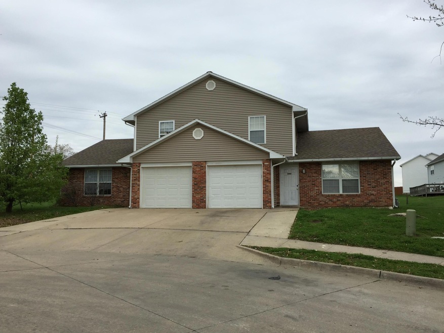 2401-2403 Santa Rosa Ct