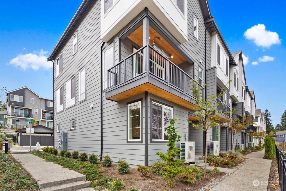 Sold $900,000 • Co-Listing Agent