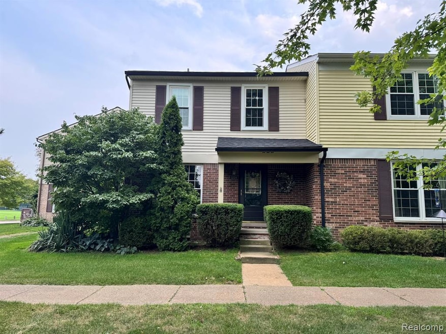 3224 Alpine Dr, Ann Arbor, MI 48108 - photo 1