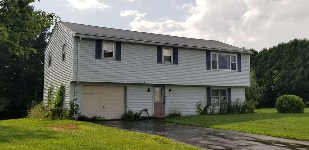 22 Raymond St, Dudley, MA 01571 - photo 1