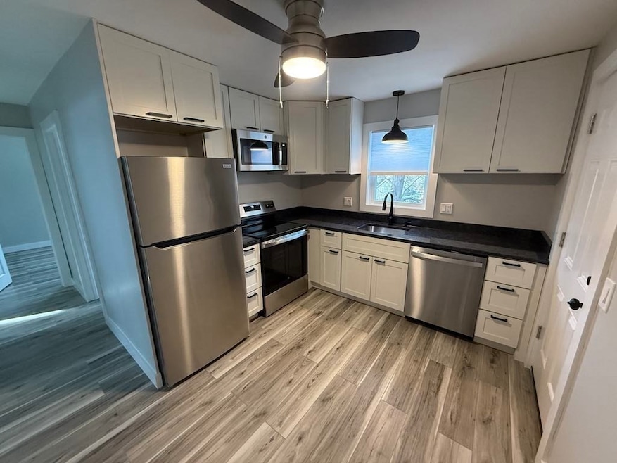 12 Hunnewell Rd unit 2R, Worcester, MA 01606 - photo 1