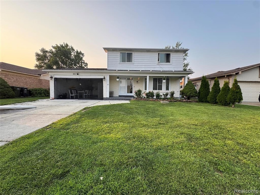 3131 Elmcrest Rd, Sterling Heights, MI 48310 - photo 1