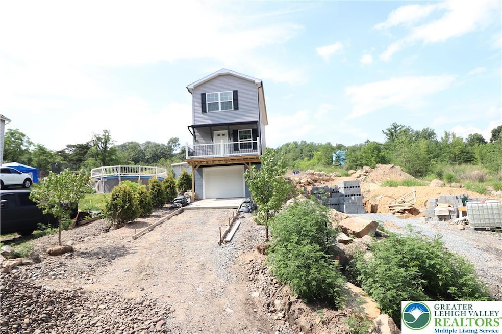 Welcome Home to 1025 W Princeton Ave