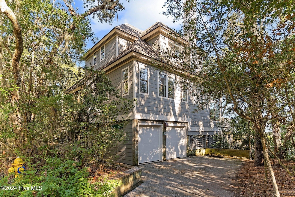 121 N Bald Head Wynd unit 50% Of 14 Lighthouse, Bald Head Island, NC 28461 - photo 1