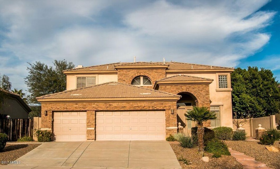 1538 W Saltsage Drive