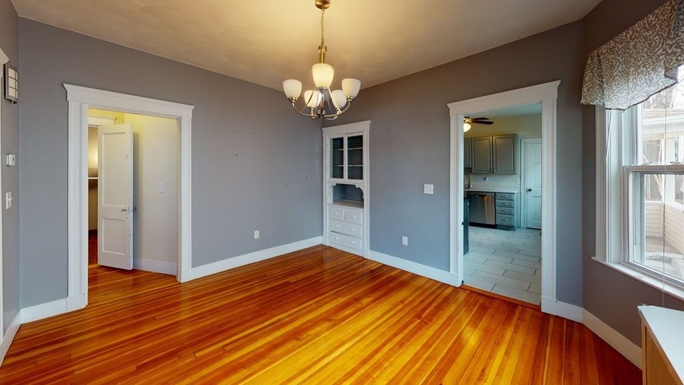 20 Oriole St unit 1, West Roxbury, MA 02132 - photo 1