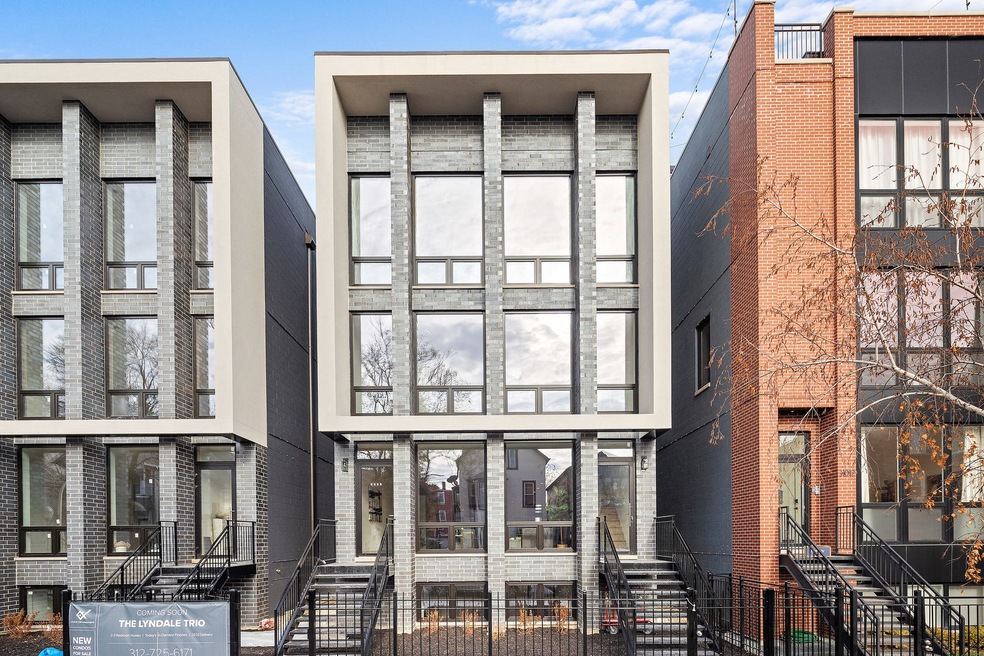 3014 W Lyndale St unit 2, Chicago, IL 60647 - photo 1