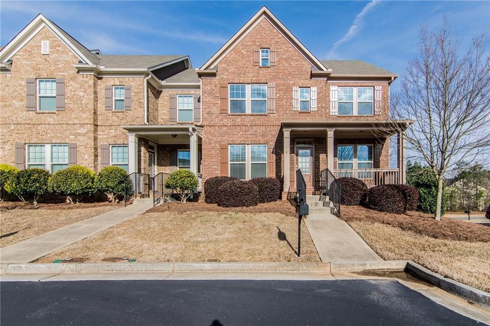 GORGEOUS THREE BEDROOM TOWN HOME IN ALPHARETTA'S H