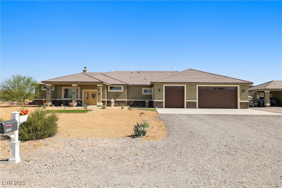 For Sale $979,000