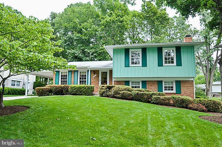 4510 Bestor Dr, Rockville, MD 20853 - photo 1