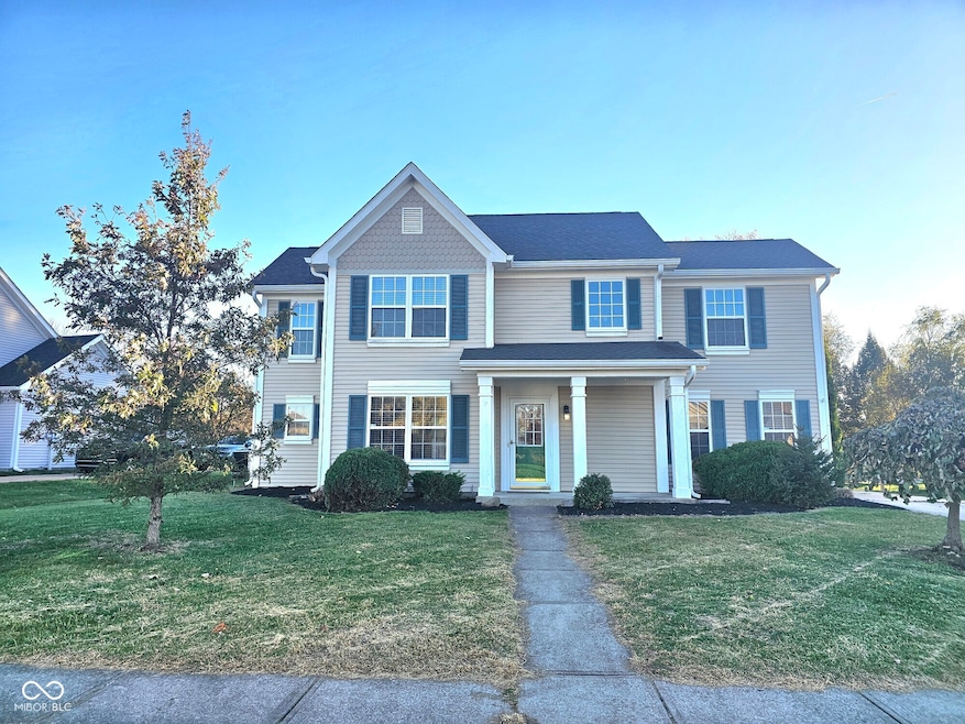 11125 Hickory Lake Ln, Indianapolis, IN 46235 - photo 1