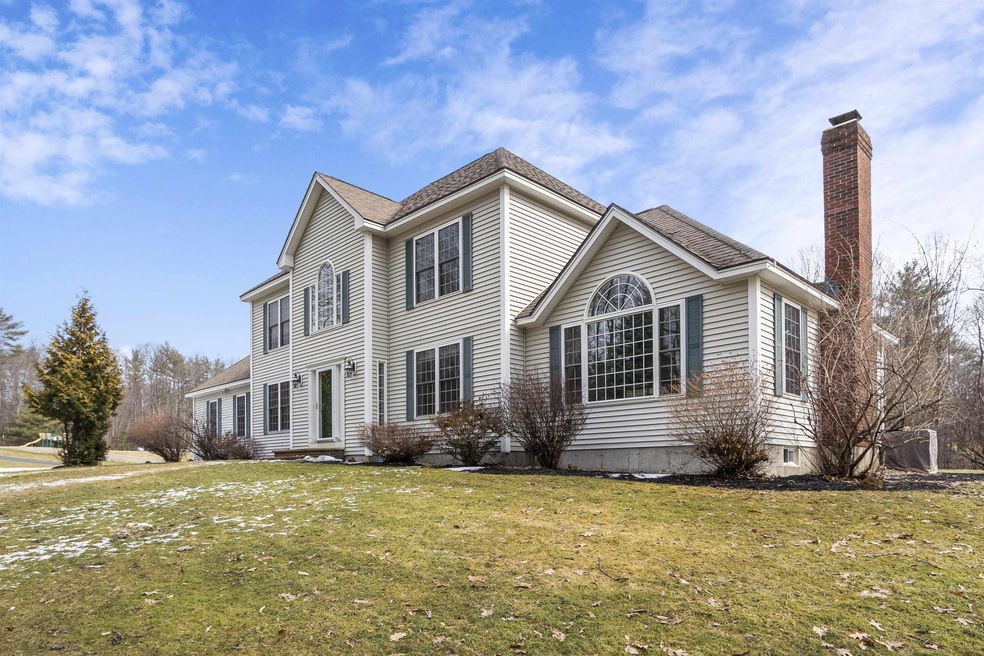 17 Jenny Dr, Goffstown, NH 03045 - photo 1