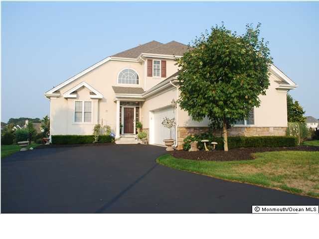 15 Hendrickson Ct, Manalapan, NJ 07726 - photo 1