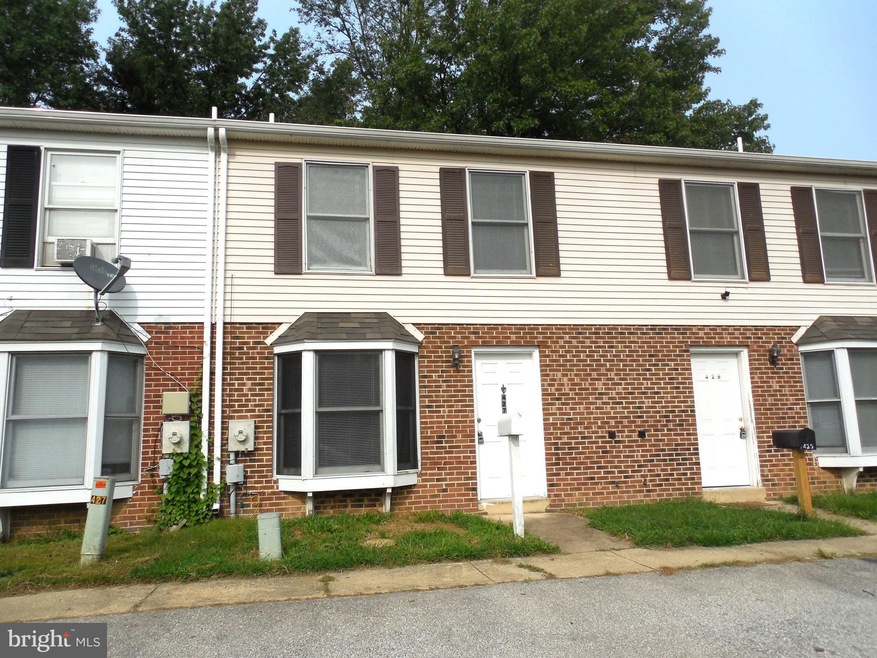 427 Strathaven Ct, Newark, DE 19702 - photo 1