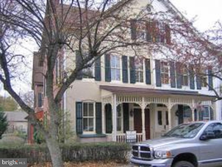 27 Clinton St unit 27-A, Lambertville, NJ 08530 - photo 1