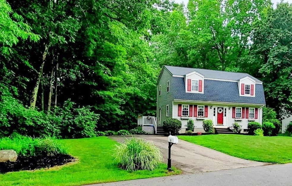 12 Chase Crescent, Merrimac, MA 01860 - photo 1