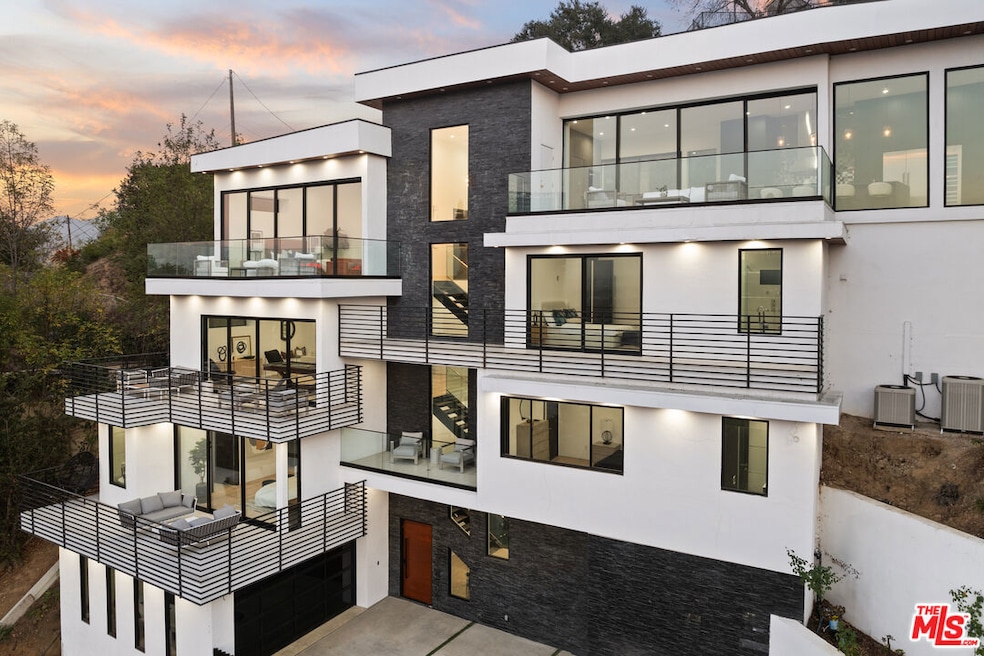 3716 Multiview Dr, Los Angeles, CA 90068 - photo 1