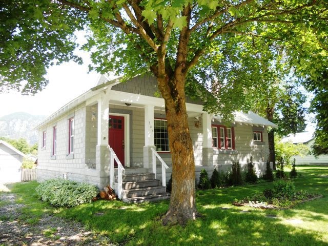 A charming & renovated piece of history