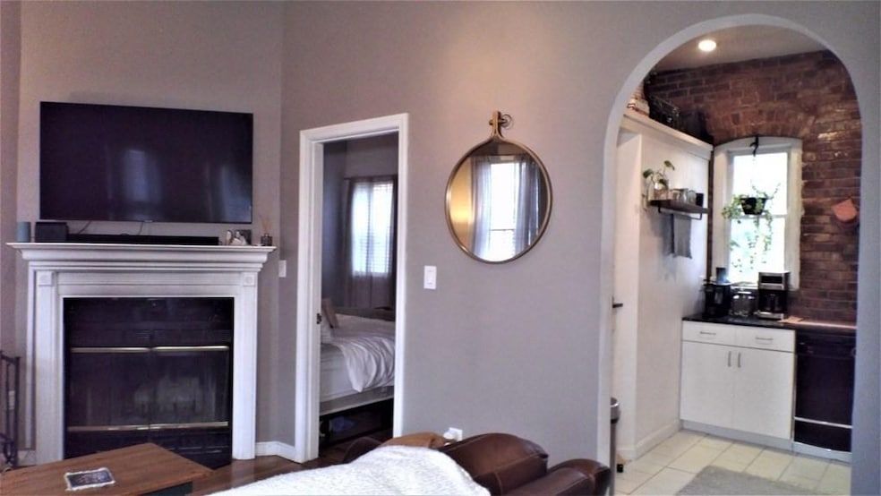 84 W Concord St unit 5, Boston, MA 02118 - photo 1