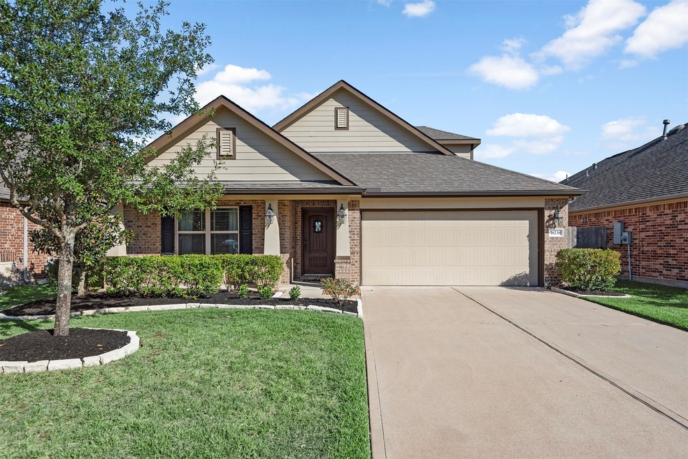 Welcome to 18238 Tacoma Ridge.  This 1.5 story home in Wildwood at Northpointe has it all!