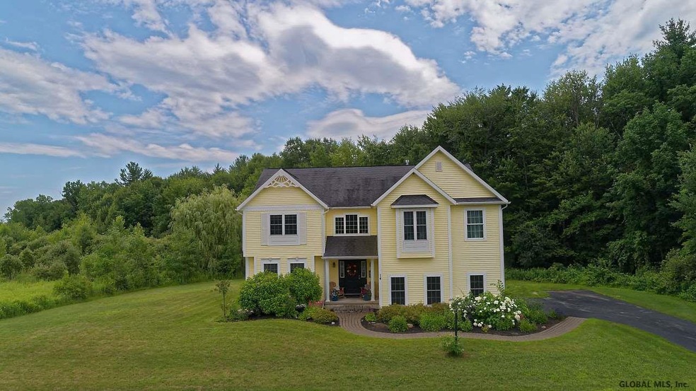 14 Foxglove Way, Ballston Spa, NY 12020 - photo 1