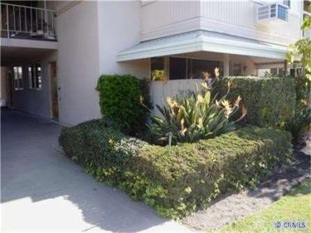 Corner Unit from Outside