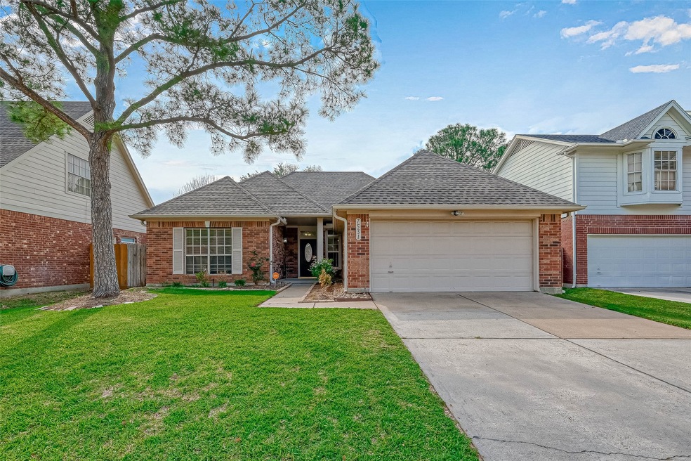 7531 Granite Ridge Ln, Houston, TX 77095 - photo 1