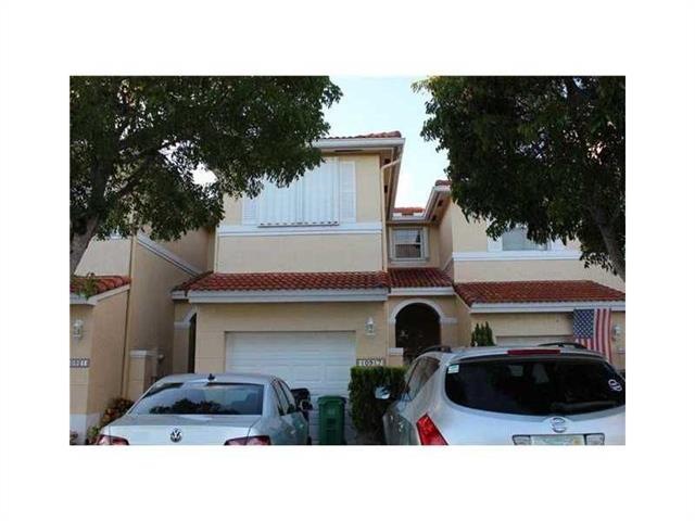 10917 NW 43rd Ln, Doral, FL 33178 - photo 1