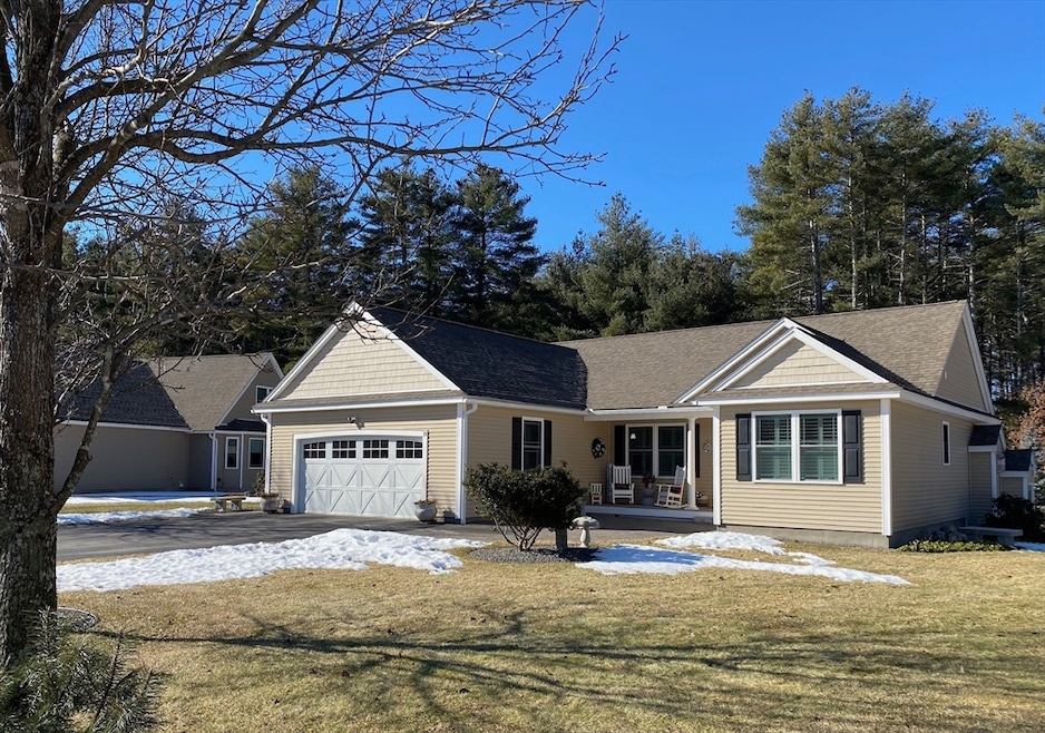 19 Pilgrim Cir, Nashua, NH 03063 - photo 1