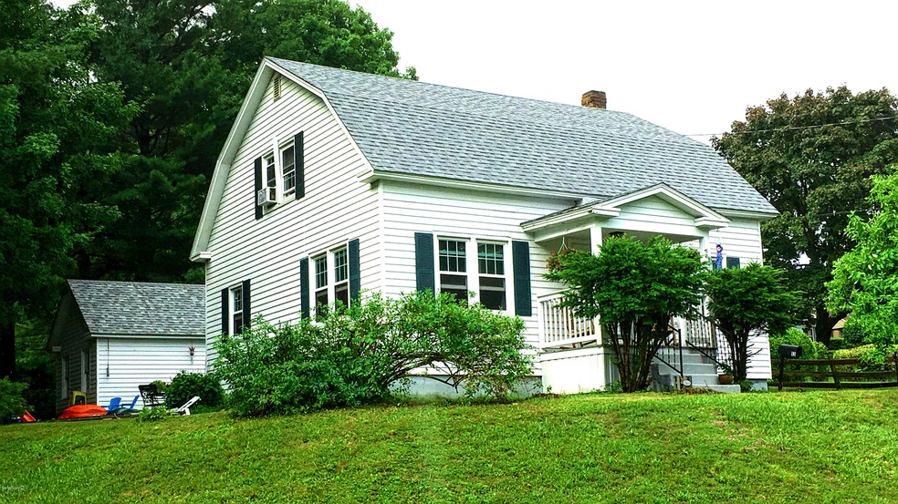 13 East Ave, North Adams, MA 01247 - photo 1