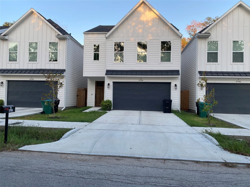 5706 Balbo St unit B, Houston, TX 77091 - photo 1