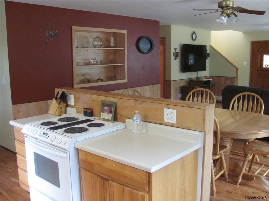 21198 Blodgett Rd, Blodgett, OR 97326 - photo 1