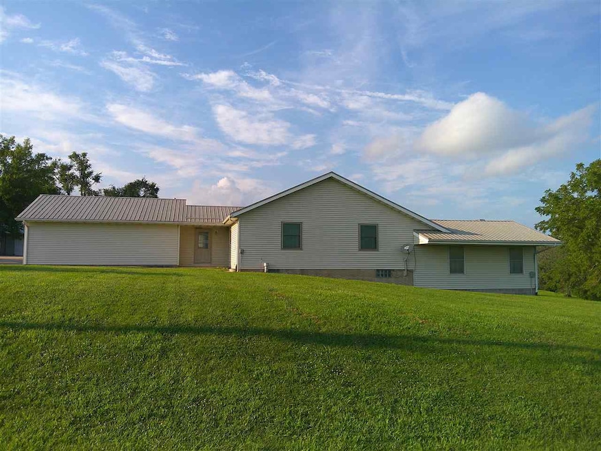 2960 160th St, Riverside, IA 52327 - photo 1