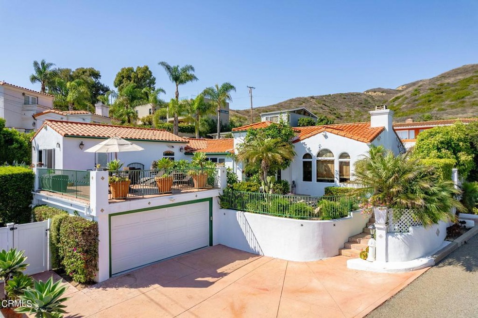 1-web-or-mls-01 - Aerial View