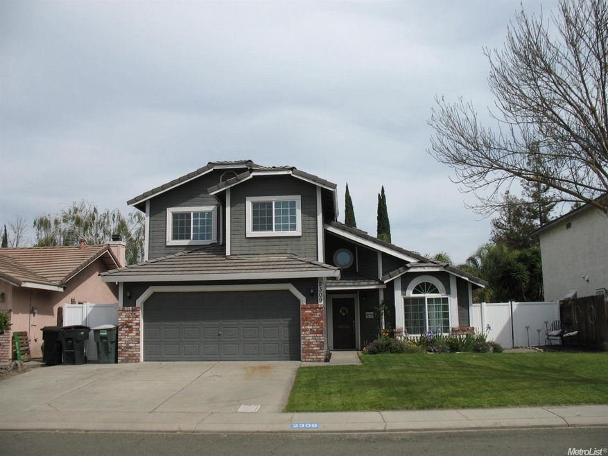 An extra wide driveway offers ample parking for this 4 bedroom home located on a cul-de-sac in the Sylvan School District.